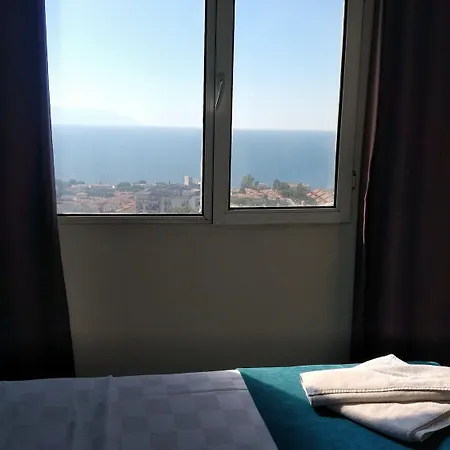 Baris Hotell