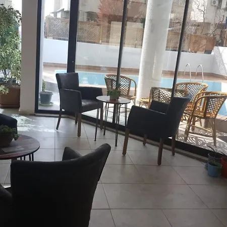 Baris Hotell 2*