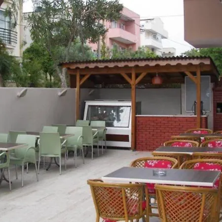 Ξενοδοχείο Baris 2*
