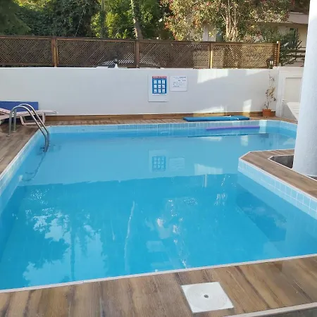 Baris Ξενοδοχείο 2*